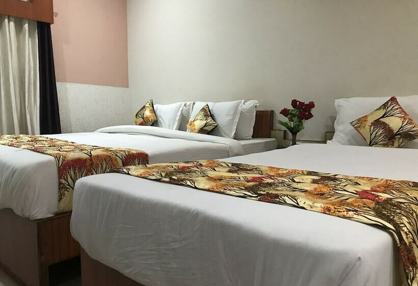 酒店 Minakshi International