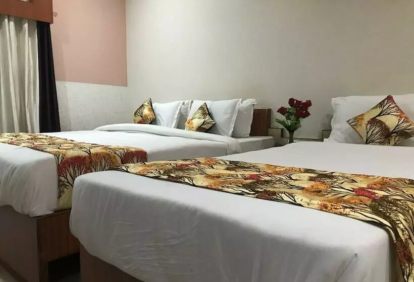 Hotelli Minakshi International