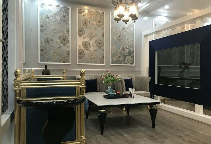 酒店 Minakshi International