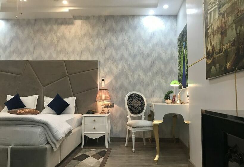 酒店 Minakshi International