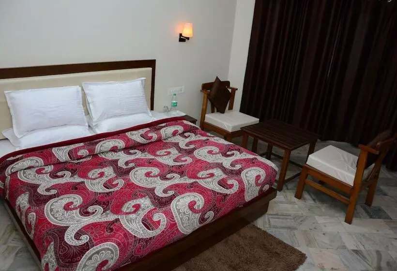 Hotel The Kings Kalindi Resort & Spa