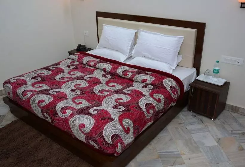 Hotel The Kings Kalindi Resort & Spa