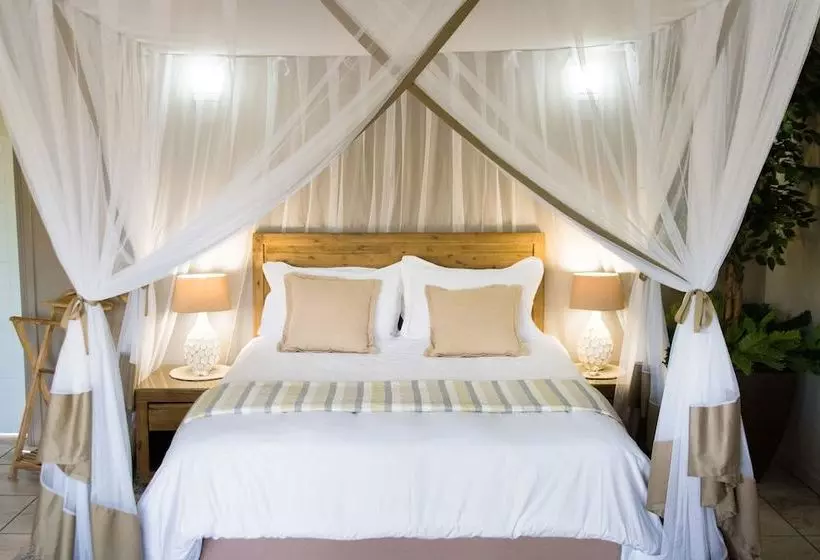 ホテル Twiga Travel