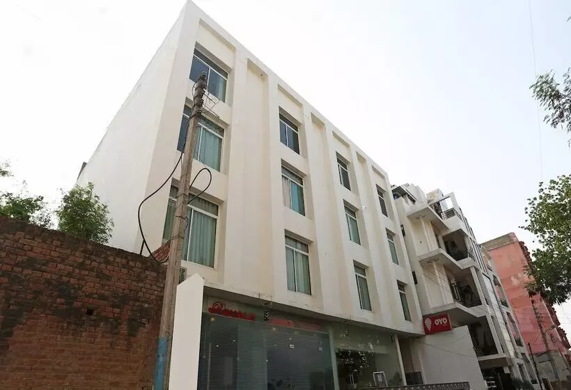 Hotelli Varanasi International