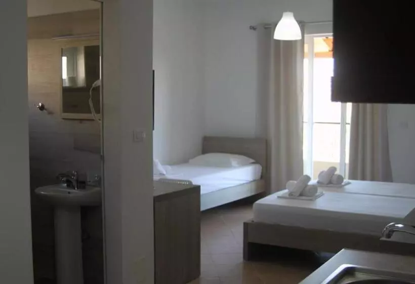 ホテル Vila Gjoni