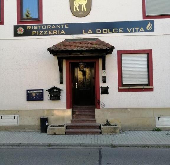 Hotel Zimmervermietung Gasthof Lamm, Zugang Selbstständig über Schlüsseltresor