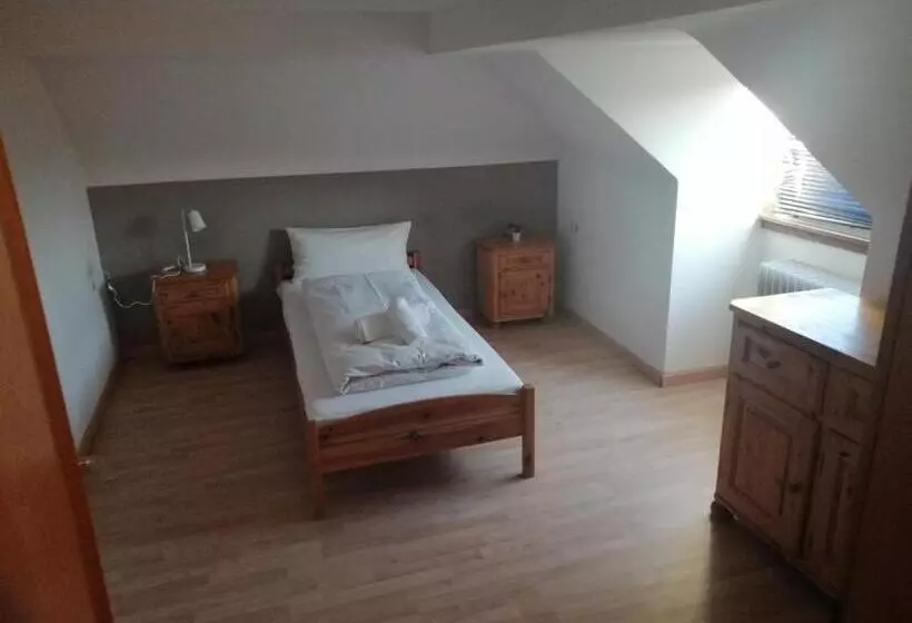 Hotelli Zimmervermietung Gasthof Lamm, Zugang Selbstständig über Schlüsseltresor