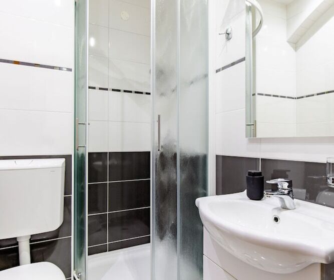 پانسیون Apartments Mara