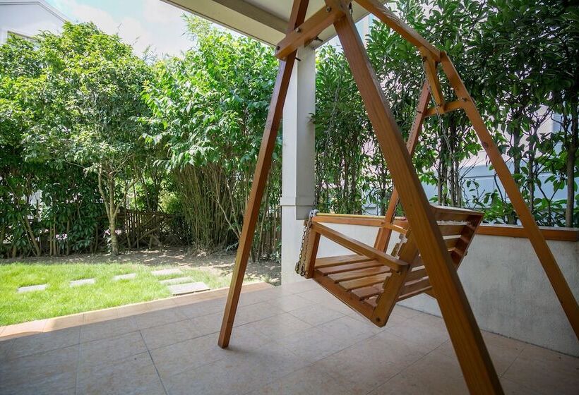 펜션 Cambridge Villa With 5 Brs