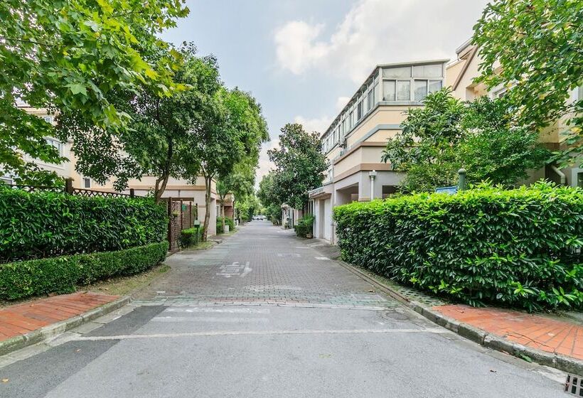 펜션 Cambridge Villa With 5 Brs