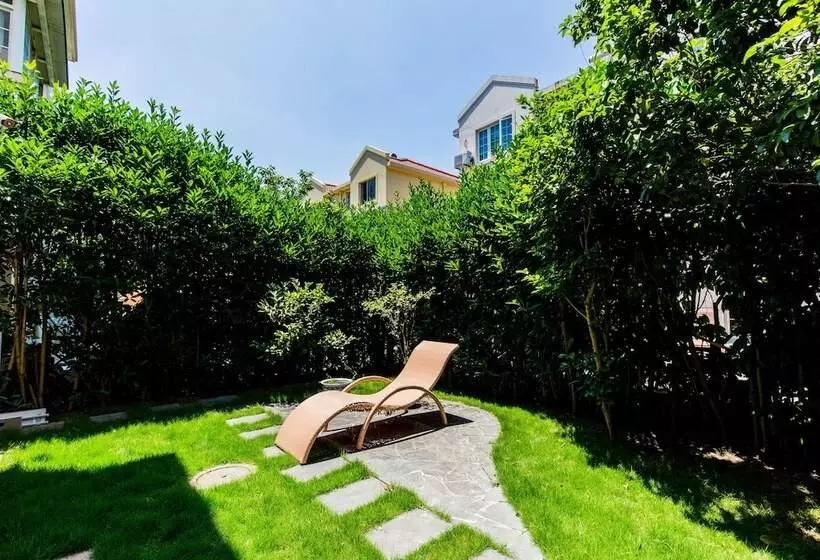 پانسیون Cambridge Villa With 5 Brs