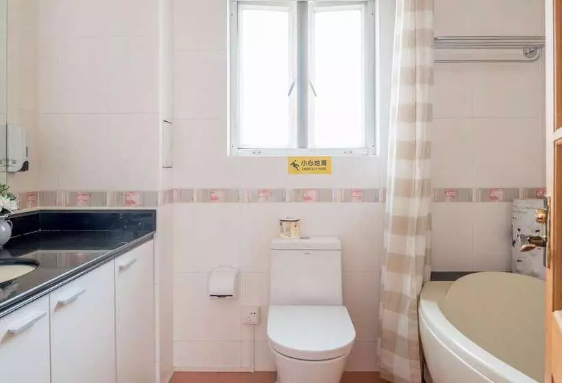 پانسیون Cambridge Villa With 5 Brs