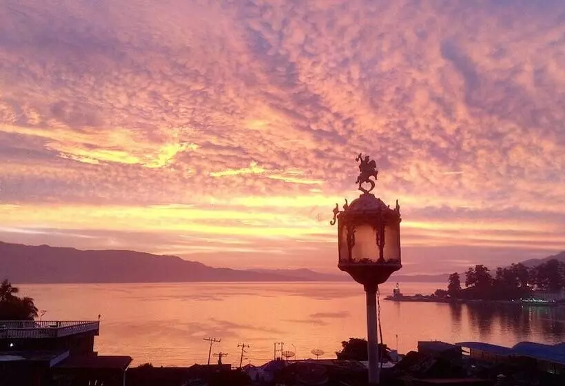 Majatalo Melissa Palace Hotel And Karaoke