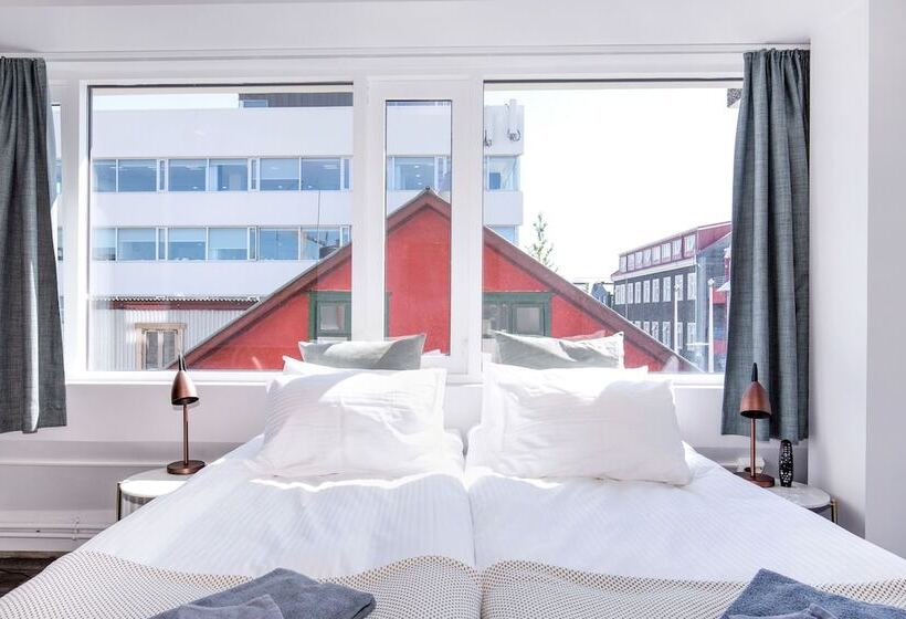 Svala Apartments By Heimaleiga