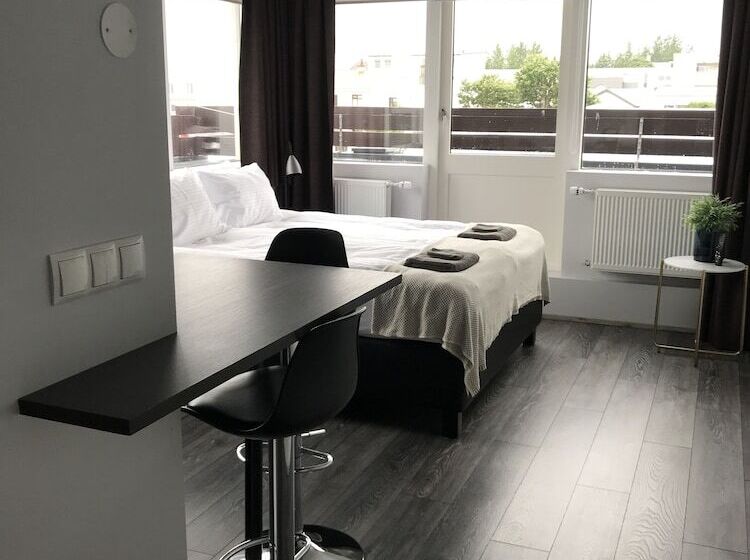 Svala Apartments By Heimaleiga