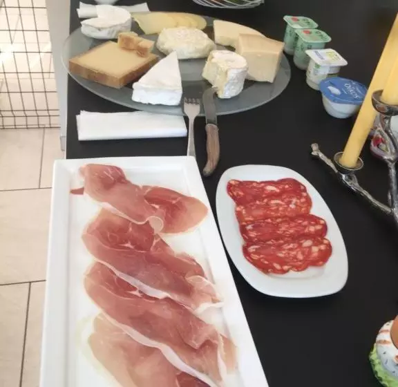 Aamiaismajoitus (B&B) Villa Tiffany