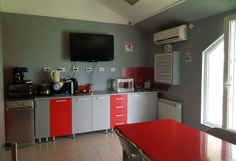 Hostel Well