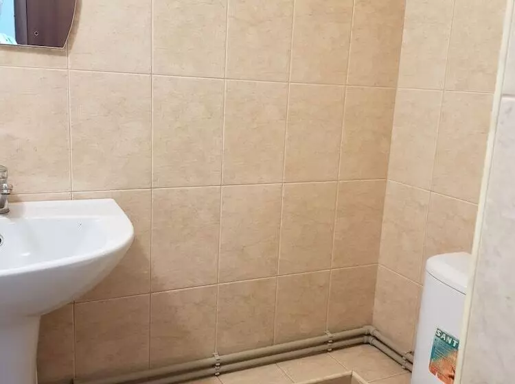 Hostel Well