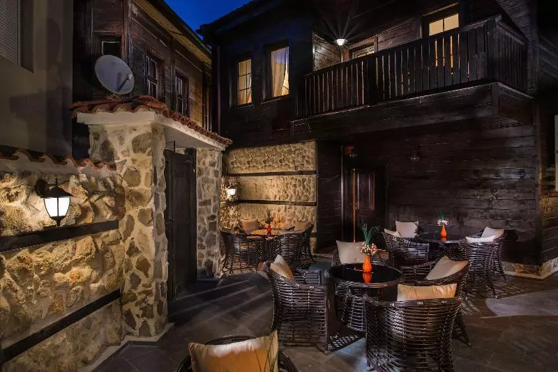 هتل Effect Boutique Villa Azzura   Adults Only