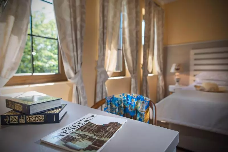 هتل Effect Boutique Villa Azzura   Adults Only