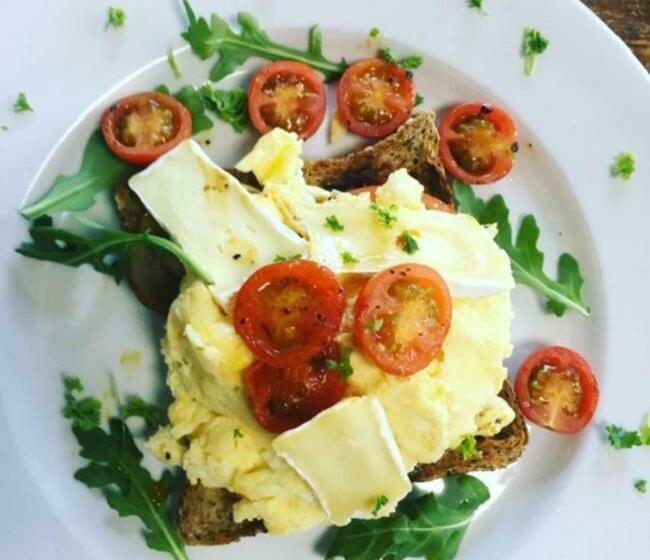 Отель Essence Suites Taringa