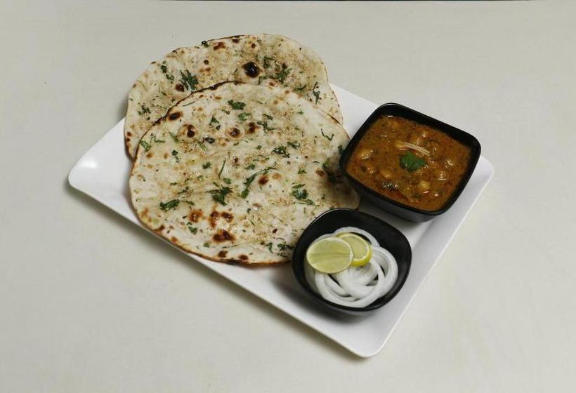 בית מלון כפרי Royal King By Oyo Rooms