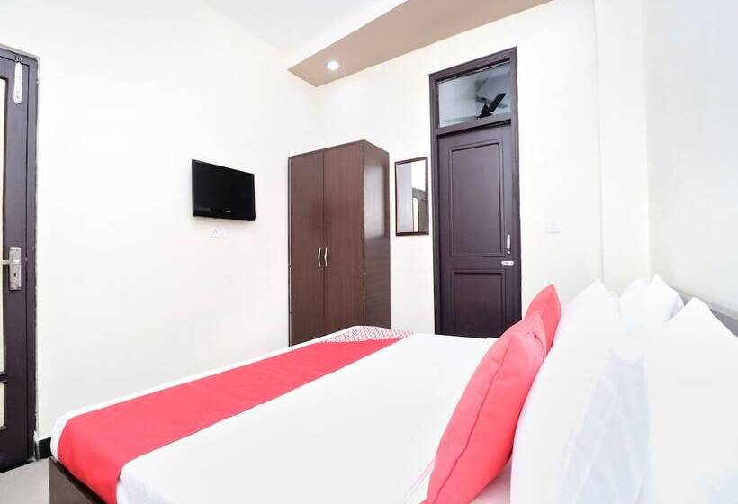 فندق Silver Star By Oyo Rooms