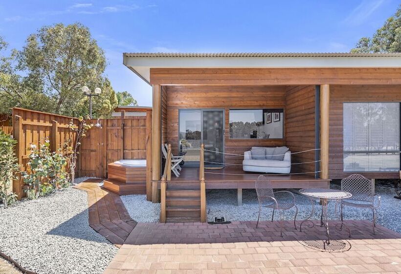 膳宿费 The Swan Valley Retreat