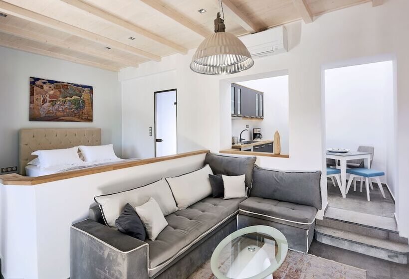 住所  Emgard Suites Kythnos