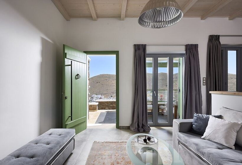 住所  Emgard Suites Kythnos