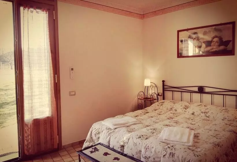 ベッドアンドブレックファースト Leonardo