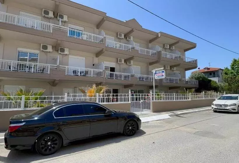 Brother's House