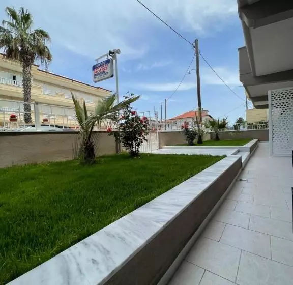 Brother's House