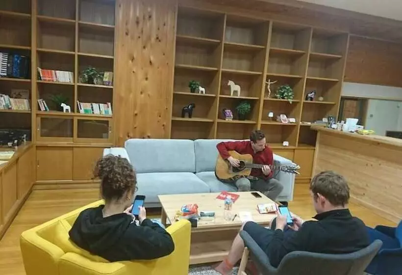 Guest House Gaku Magome   Hostel