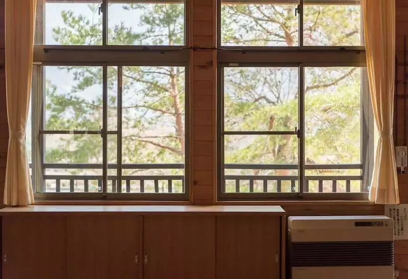 Guest House Gaku Magome   Hostel