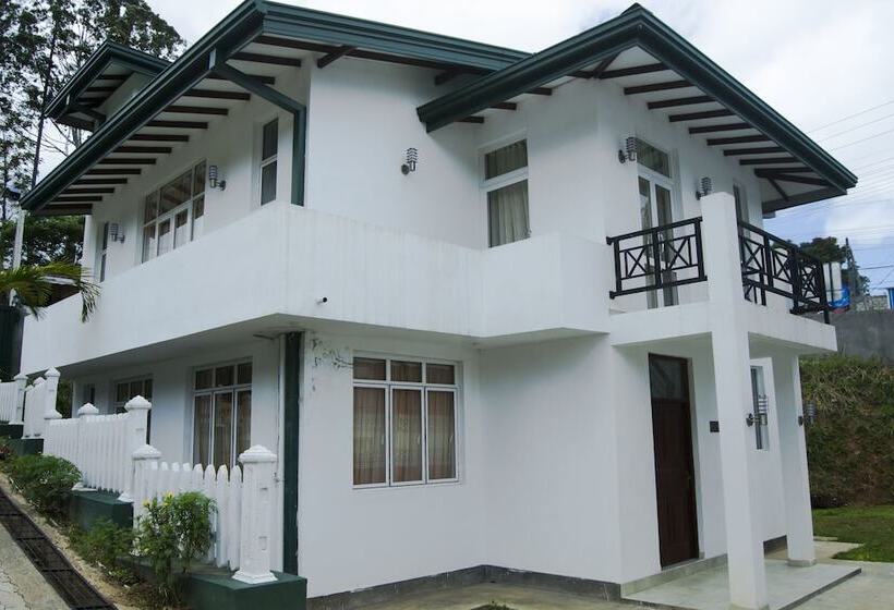 Hotel Diyathala Regency Boutique