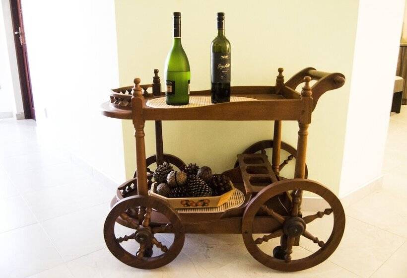 Hotel Diyathala Regency Boutique