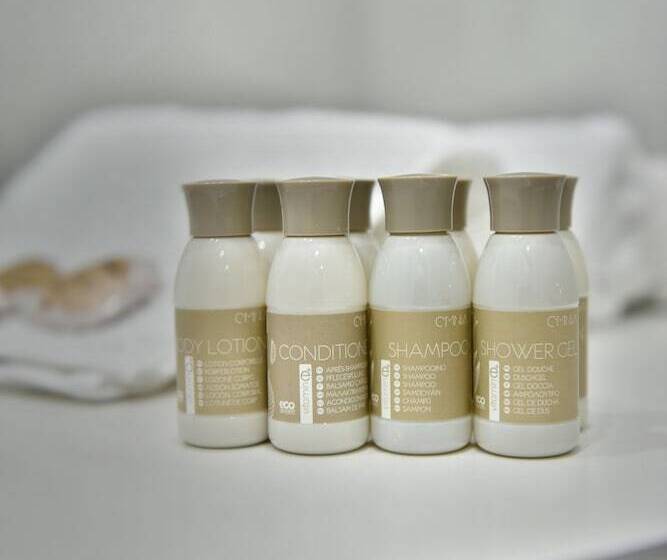 호텔 Douskos Port House