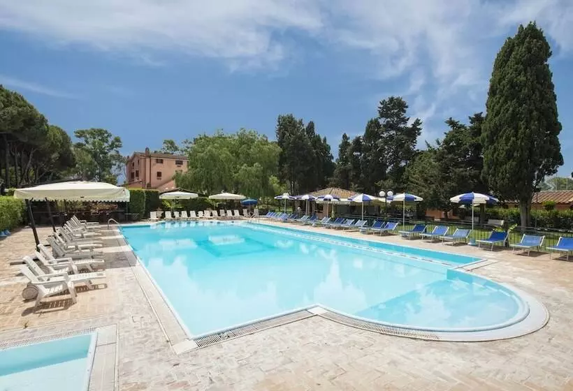 ホテル La Pineta Dei Liberti