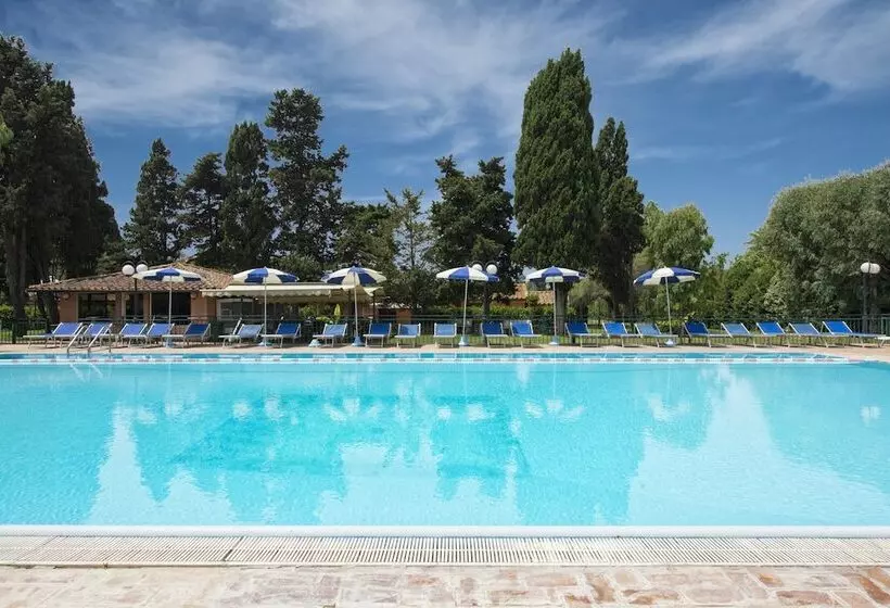 ホテル La Pineta Dei Liberti