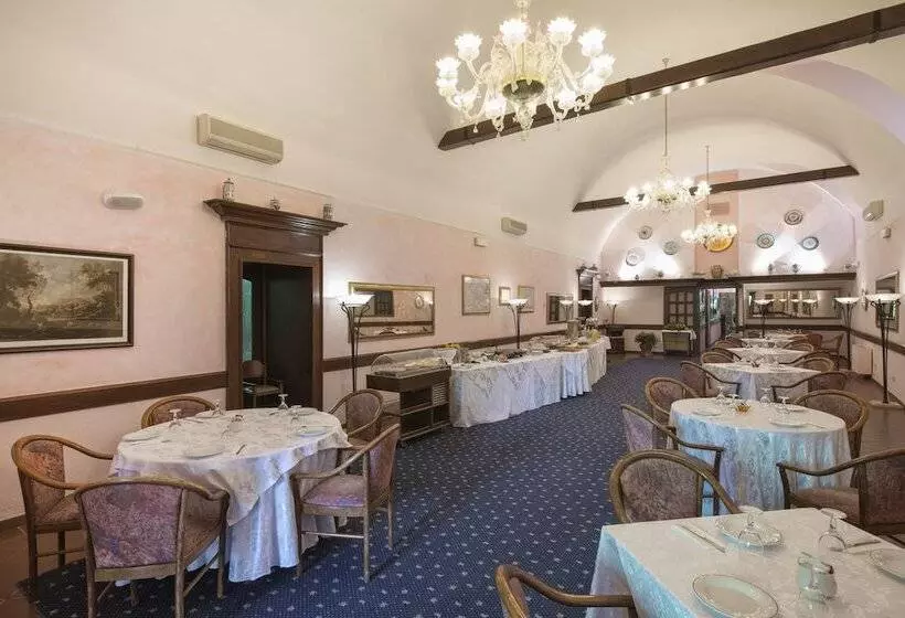 ホテル La Pineta Dei Liberti