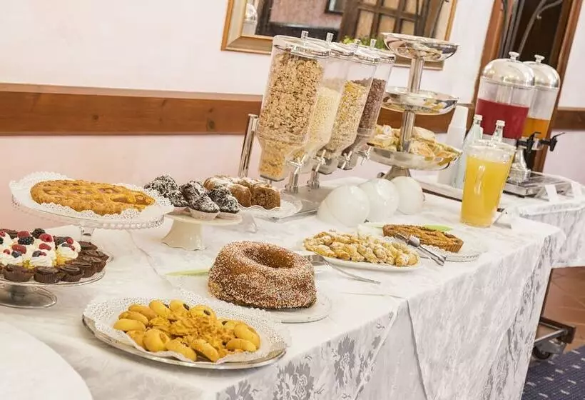 ホテル La Pineta Dei Liberti