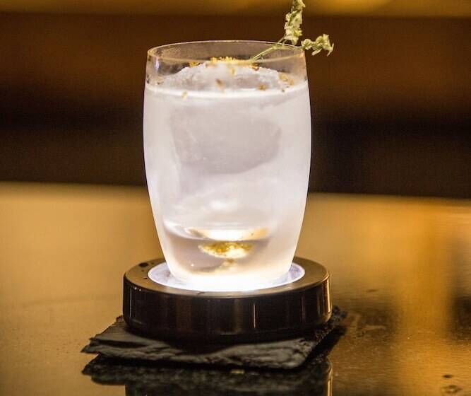 בית מלון כפרי M