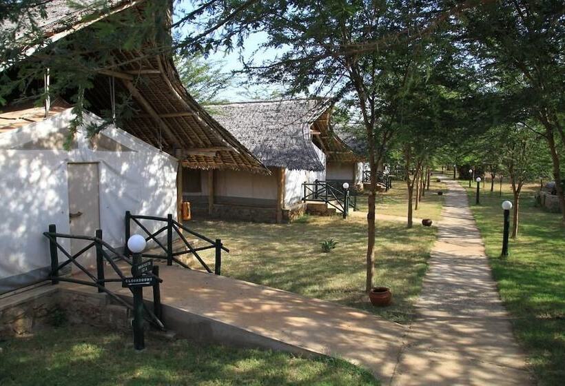 هتل Manyatta Camp