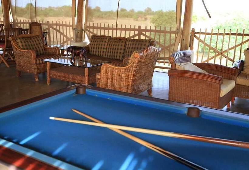 هتل Manyatta Camp
