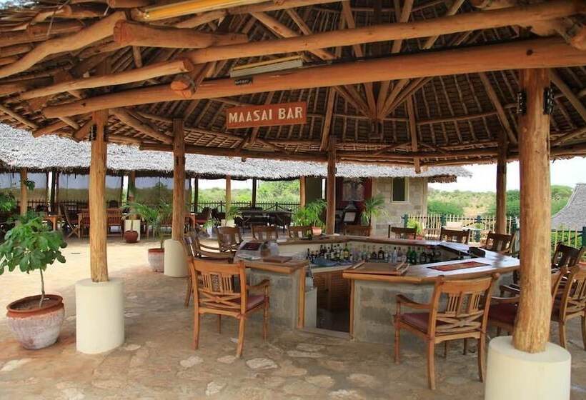 هتل Manyatta Camp