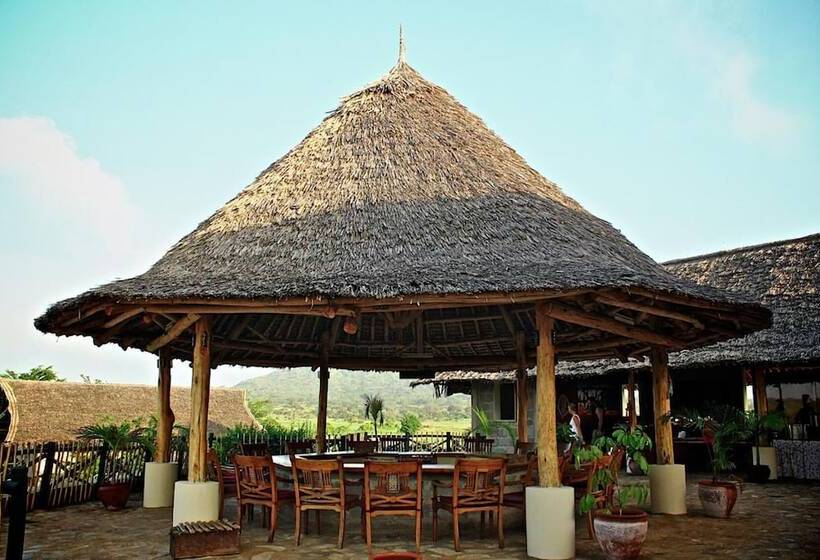 هتل Manyatta Camp