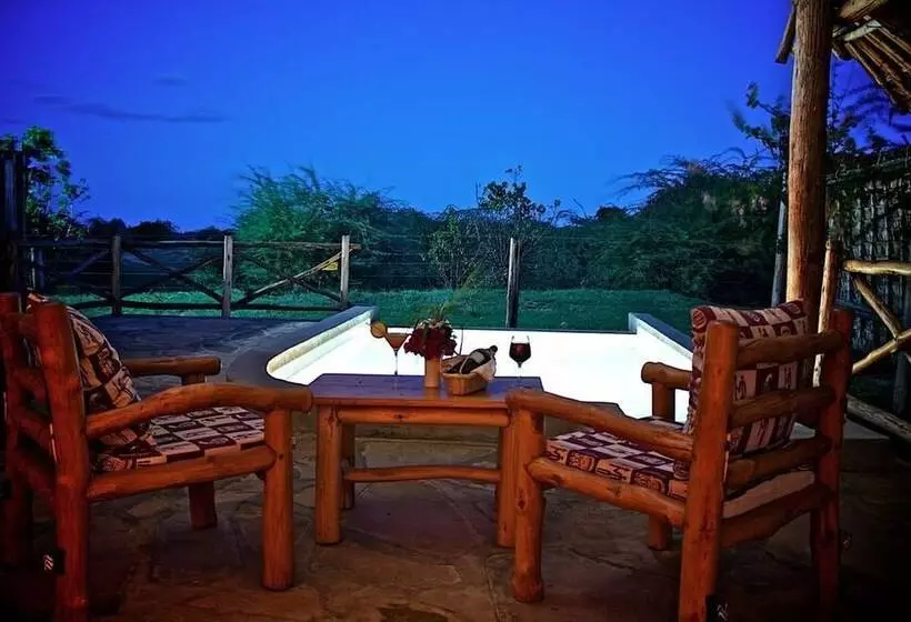 هتل Manyatta Camp