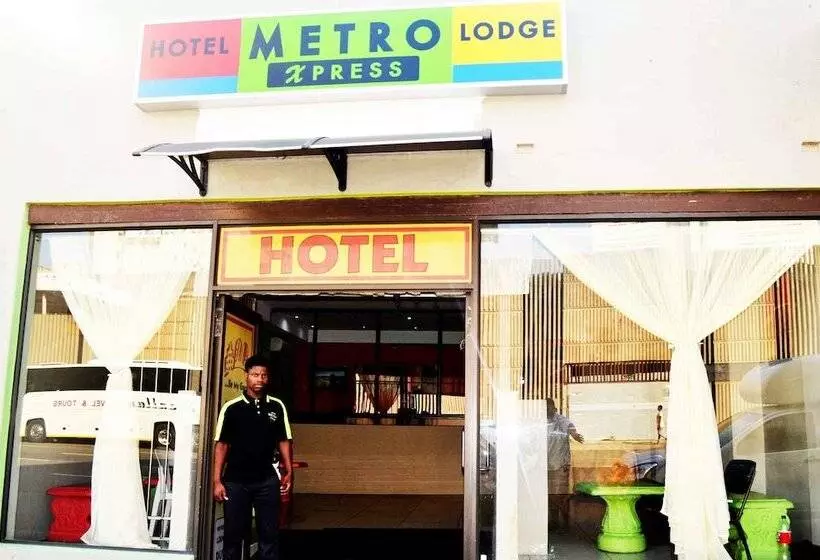 هتل Metro Lodge Beach