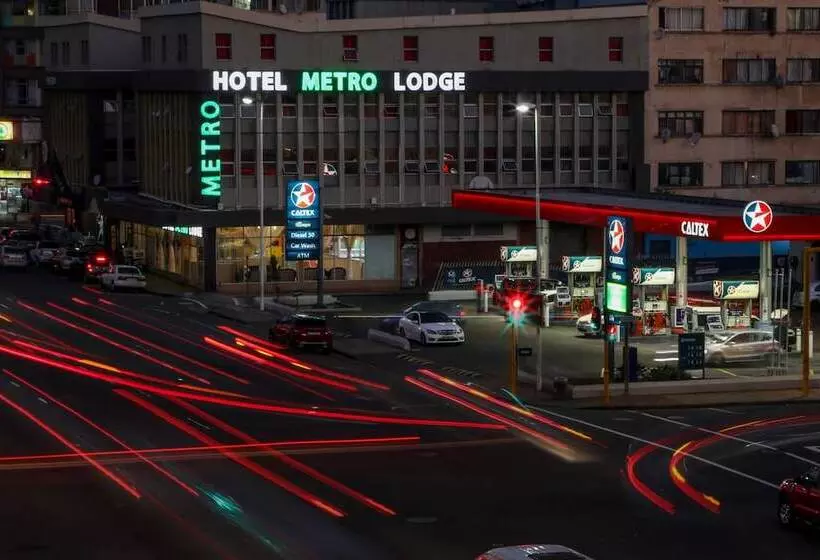 هتل Metro Lodge Beach